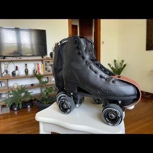 Roller Skates size 8 Womens